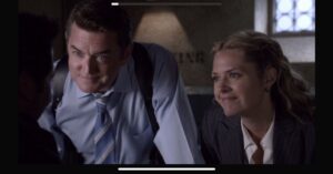 Timothy Omundson Instagram - SO thankful for these two, #Lassiet @magslawslawson 💚💛@psychpeacock🍍
