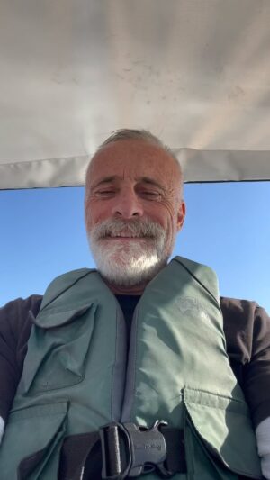 Timothy V. Murphy Instagram - A day out with the kids on a swan @caitlinamanley @doloreslove26 …also I’ll be giving miloanthonyventimiglia a hard time on @companyyoukeepabc at 10pm tonight @catherinehkim @felishavictoriaterrell @thisisbenyounger @polly.draper @geoffmstults #williamfichtner # @barrypaulsloane