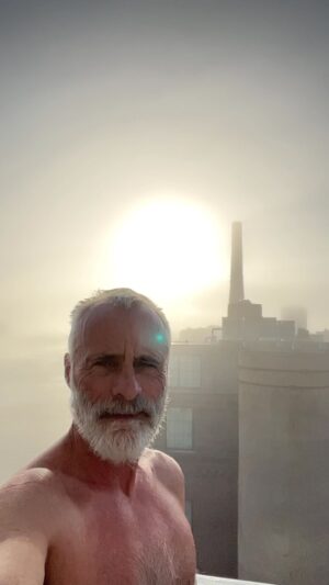 Timothy V. Murphy Instagram - The Foggy Dew in Savannah after my run along the waterfront...wrapped on The Fabulous Four movie yesterday with @susansarandon @bettemidler @thesherylleeralph @meganomullally @officialbrucegreenwood @moorehousejocelyn ...back to LA tomorrow...can't wait to see the family for Halloween ☘️☘️☘️👻👻👻