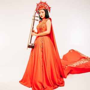Tina Guo Instagram - Happy Chinese New Year 🧧 
The Wood Dragon ushers in good fortune, action and expansion- let’s not forget it’s our personal duty to manifest this energy into reality through realized action. ❤️