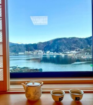 Tina Guo Instagram - Incredible Onsen stay at the foot of Mt. Fuji with a traditional dinner served in our room and some hot spring time 🗻❤️