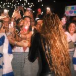 Tini Stoessel Instagram - GRACIAS BARCELONA POR LO Q VIVIMOS ANOCHE. la emoción y la alegría q se sintió nunca la voy a olvidar. lxs amo con todo mi corazón💗 gracias a mi equipo por constantemente ponerle tanto amor y esfuerzo a todo, lxs amo y admiro mucho💗 Palau Sant Jordi Barcelona