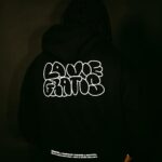 Tizzo Instagram - GRATIS GRATIS est disponible! Quantités limitées et disponible seulement une semaine! 5 modèles exclusifs sortent! Disponible en précommande sur le site de @centrall.ca et dans toutes leurs succursales. Les pré-commandes en magasins auront une surprise avec leurs commande. GIVEAWAY Pour la sortie nous tirons 5 morceaux (un de chaque dans ta taille) Tag 2 amis et share le post pour participer. Tirage ce Jeudi Design: @oodvng et @shreezfbv 📸 @ssam_lord @rblmanrs.ssam #gratis #projetmf #centrall #canicule #shreez Gratis