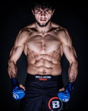 Tofiq Musayev Instagram - Soon iyunun 24u @bellatormma 🥷
