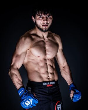 Tofiq Musayev Instagram - Я очень злой и голодный..!!! @bellatormma @zzane808