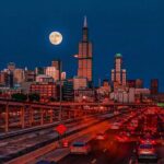 Tolga Karel Instagram - 18 yıl sonra bir başka gecede tekrar görüşmek üzere #moonlight 🙏🏻🇺🇸 #chicago Chicago, Illinois