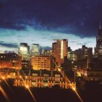 Tolga Karel Instagram - twilight in chicago . have a nice day everyone 👍🏻 🏨🏤🏛⌚️🕰 🇺🇸 #chicago #chitown #downtownchicago #westloop Acorn lofts (O'connor)