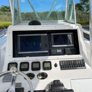 Tom Colicchio Instagram - Anyone interested I’m selling my 2010 26 Classic Regulator 
For more info contact Andrew Dean at andrew@suffolkmarine.com 
#regulatorboats
