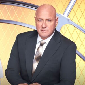 Tom Colicchio Instagram - Word is out 🔪Top Chef is back and across the pond in London & Paris! Watch Cheftestants from around the world compete on #TopChef World All Stars premiering Thursday, March 9th on @BravoTV! @BravoTopChef