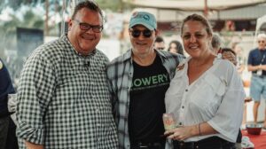 Tom Colicchio Instagram - This guy here ⬆️ @cshepherd13 One of the warmest guys I know with the biggest heart just doing amazing things for restaurant workers everywhere through the @southernsmokefoundation 🔥 Had a blast cooking some oysters down in Houston this past weekend to support.

Thanks to my friends @rroysters for supplying all the oysters 🦪 

📸@markchampiontx
