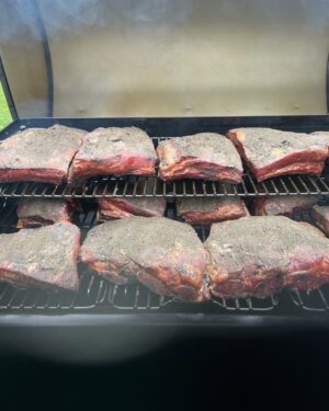 Tom Colicchio Instagram - 6am, Ribs in the smoker.
#traeger