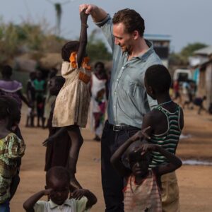 Tom Hiddleston Instagram - I've met so many brave children in South Sudan, who keep smiling in spite of the civil war which continues around them. The great people @Unicef and @unicefssudan are on the ground, helping to protect them from physical and psychological abuse, providing clean water, vaccines and education. We mustn’t forget about them. @Unicef_Uk #southsudan #southsudannow
