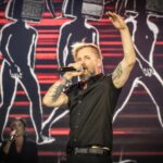 Tomasz Organek Instagram - Gala Medalu Wolności Słowa 2023, Grand Press, ECS, Gdańsk. Razem ze wspaniałymi artystami miałem przyjemność wystąpić podczas tej znakomitej i jakże ważnej uroczystości. Dziękuję @kayah_official @ralphkaminski @monikaurlik oraz @grzegorz_turnau i @jan_emil_mlynarski ✌️ Gdansk, Poland