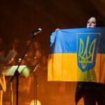 Tomasz Organek Instagram - Wczoraj w @teatr.letni w Szczecinie zagraliśmy niesamowity koncert wraz z @chor_pm_szczecin pod dyrekcją @sylwia.fm i było bosko. Dziękuję wszystkim, którzy się do tego sukcesu przyczynili i szczecińskiej publiczności. Było wspaniale. Popłakaliśmy i potańczyliśmy. I tak trzeba żyć 🤘😎 Fotografie: @leslaw_kopecki 🙌 #szczecin #teatetni #amfiteatr #organek #sylwiafabianczykmakuch #chorpm #mystic