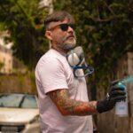 Tomaz Viana Instagram - 🎧🎙️Finalizando a fileira com muito estilo! @tozfbc e @9k9_oficial -Traços e Passos- Um pouquinho do que rolou no ensaio do vídeoclipe -traços e Passos- 2g-BassBeats Foto: @haiwate Cantor: @9k9_oficial Artista plástico 🎨: @tozfbc Produção: @2gbassbeats Rio de Janeiro, Rio de Janeiro