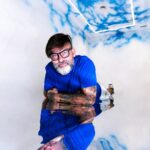 Tomaz Viana Instagram - Fotos por @roberiobraga da minha exposição, "Céu na Terra", aqui no @holariofestival, em Madrid. Curadoria de @cammilacomdoisemes De 8 de setembro à 7 de outubro de 2023, na Casa de América - Sala Guayasamin - Calle Marques del Duero 2, Madri, Espanha. Madrid, Espanha