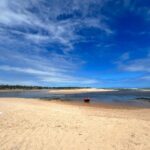 Tomaz Viana Instagram - Aquele clima de verão, um pouco de férias e um pouco de trabalho 💙🫶🏻 Vilas Do Atlantico - Bahia