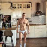 Tommaso Freno Instagram - ２８．１０．２３ . . . . . . . . . . . . . #sexymen #men #hotmen #sexy #gay #hotguys #muscle #malemodel #fitness #instagay #handsome #hot #model #hunk #gym #like #abs #sexyman #gayboy #gaymen #instagood #mensfashion #fitnessmodel #love #follow #boy #male #sexygay #beard #photography Torre Angela (metropolitana di Roma)