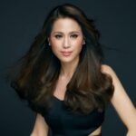 Toni Gonzaga Instagram – Skincare wasn’t a big deal back in my 20s – I didn’t even have a routine! But now that I’m in my late thirties, I know better and give my skin what it needs. And for women like me, trust me, all you’ll ever need is a good set of products with the best anti-aging ingredients. 

Here’s to ageing with a youthful glow! Get @snailwhitephils’ Gold Line at their official Shopee page 💛  #NeverStopGlowing #GlowWithGold