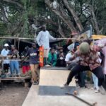 Tony Hawk Instagram – I have no context here but the hype is palpable: @tonyii.skate landing her first kickflip via @girlskate_nairobi in Kenya 🇰🇪🛹
(thanks @moeazy for sharing)