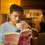Tony Kakkar Instagram - Morning 📖☕️