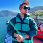 Tony Kakkar Instagram - 🚤🏞 . . . . 📸 @prathhmesh #tonykakkar