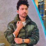 Tony Kakkar Instagram - I …. You ? ♥️