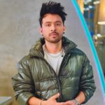 Tony Kakkar Instagram - I …. You ? ♥️