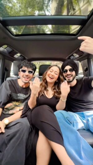 Tony Kakkar Instagram - We are deadly together❤️ Haina ? 
.
.
#rohanpreetsingh #tonykakkar #nehakakkar