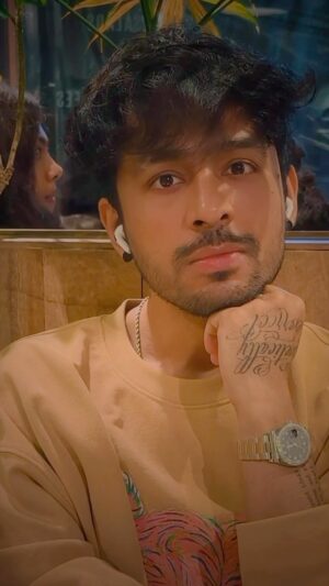 Tony Kakkar Instagram - Dil lekar tum aana ♥️ #issbaarsawanmein #tonykakkar