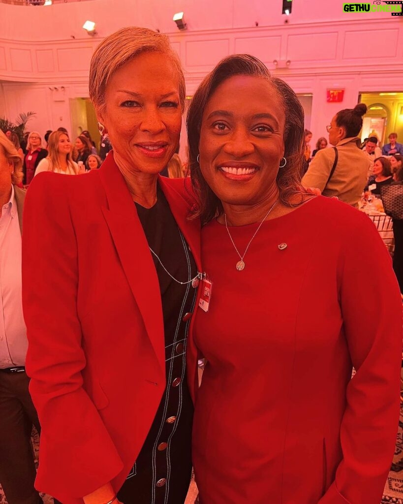 Tonya Lewis Lee Instagram - It was an honor to attend the recent @emilys_list luncheon. Thank you @mayaharris for the invitation! We heard from some remarkable women including new CA Senator @laphonzabutler All the women had powerful stories about their journey as representatives of the people of the nation. Each one talking about equity in race and gender and true freedom in a nation that is a forever work in progress. I loved this quote from Senator Laphonza Butler: “I wouldn’t let myself down and miss an opportunity to serve at my highest potential.” Congratulations on the appointment and wishing you the very best!