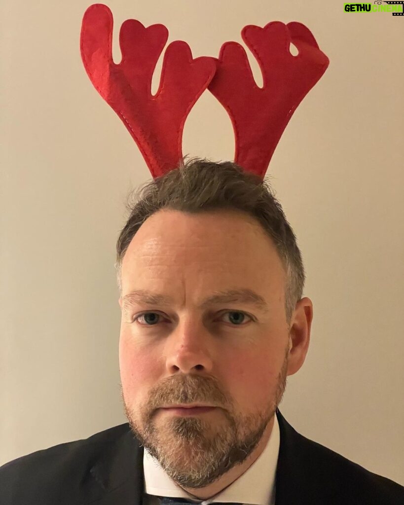 Torbjørn Røe Isaksen Instagram - Endelig advent. Hurra.