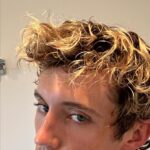 Troye Sivan Instagram - happy weekend to those who celebrate