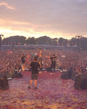Tuneboy Instagram - how did u like our Legends set at Defqon?

#technoboy #tuneboy #tnt #hardstyle #reversebass #defqon #defqon1 #qdance #legends 

🎥 @mno_photo
