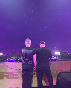 Tuneboy Instagram - Groetjes vanuit #Reverze 😘 

#technoboy #tuneboy #tnt #hardstyle #reversebass