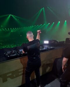 Tuneboy Instagram - Groetjes vanuit #Reverze 😘 #technoboy #tuneboy #tnt #hardstyle #reversebass