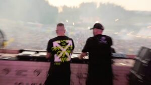 Tuneboy Instagram - new music + TNT X THE PURGE + other stuff

#tnt #technoboy #tuneboy #hardstyle #electriclovefestival #electriclove #newmusic #reversebass #hardtechno #ravegirls #hardstylemusic #hardstylelover #musicfestival #hardstylefamily #techno #harddance #hardstyler
