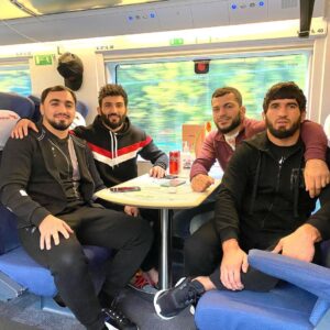 Tural Ragimov Instagram - Покажи мне друзей скажу тебе кто ты