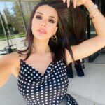 Tuvana Türkay Instagram - 🖤🤍