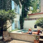 Ty Pennington Instagram - Happy 4th from what feels like the inside of an oven!🥵 #summerinthesouth Stay safe my friends #stayhydrated #savannah #summer #pool #spool #tinypool #courtyard #historichomes #1800 #georgia #travertinepools #thisoldhouse #typenningtondesign Savannah, Georgia