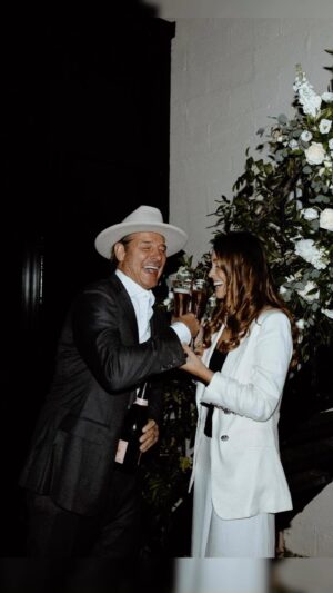 Ty Pennington Instagram - One year ago I made the best (and easiest) decision of my life! 10/10 recommend marrying your best friend 🙌🏼 Here’s to many more @kellee.lane ❤️ (11/27/21)

📸: @threelinescreative 

#anniversary #happyanniversary #wedding #happiness #love #truelove #soulmate #soulmates #worththewait #weddingphotos #savannah #southernwedding #savannahgeorgia #reels #weddingreels #bestday #bestfriends #explore #weddingvideo #weddingphotography #marryyourbestfriend #intimatewedding #smallwedding