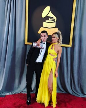 Tyler Joseph Instagram - i knew i had the prettiest girl in the room. happy Valentine's Day love.