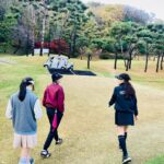 Uhm Ji-won Instagram - 즐거웠다 가을골프🍁 아름다운 순간이 짧아서 아쉬웠지만, 24시즌에 좀 더 바지런히 쳐 봐야지~
