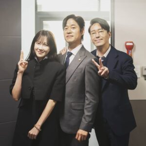 Uhm Ki-joon Instagram - 펜트하우스 시즌2 사랑해주셔서 감사합니다~ 더 잘 준비해서 시즌3으로 찾아뵙겠습니다~