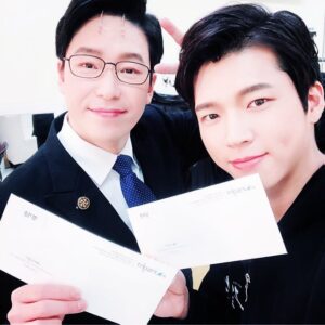 Uhm Ki-joon Instagram - 만원사례~ 감사합니당~~ㅎㅎ