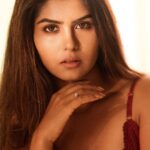 Upasana Rai Instagram - Looking through the soul . Pc @v.s.anandhakrishna . #upasana #upasanarc #soul #instagood #instadaily #instafashion #photography
