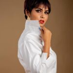 Upasana Rai Instagram - In frame @upasanarc Makeup & Hairstylist @srideviramesh_artist Styling @jalaksk @designstylewithj Photography @narenvalluvan Naren Valluvan Team @aravind_photography_20 Studio @njstudios_7159 . #upasana #upasanarc #shorthair #fashion #fashiongram #greeneyes #ootd #ootdfashion #newlook #loveyourself #instagood #instadaily #instamood #life #adventure #newstyle #fashionblogger #shorthairstyle
