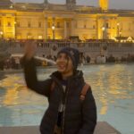 Upasana Rai Instagram - Following tradition at trafalgar square .. . #travelphotography #tradition #trafalgarsquare #pray #london #travelgram #actor #workholiday #upasana #upasanarc