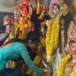 Upasana Rai Instagram - Vijaya dashmi.. Durga Maa boron..sindoor kela.. dhak& nasch..ASCHE BACHOR ABAR HOBE . #dashami #durgapuja #subhobijoya #sindoorkhela #aschebochorabarhobe #upasanarc #upasana #indian #indianfestival #festival