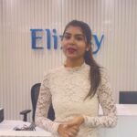 Upasana Rai Instagram - When we try something new especially related to our skin as an actor we are always scared and skeptical But here comes @elixifyclinicsindia to make it painless and comfortable. . 📍kottupuram Visit the place for all your hair and skin problems . #skincare #haircare #aesthetic